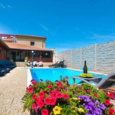 Penzion Zaječák Zajeci Exterior foto